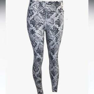 PINK SPORT Black and White Snakeskin leggings size large.
